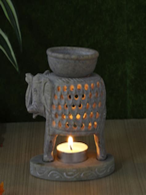 Buy Aapno Rajasthan White Textured Soapstone Tealight Holder With Oil