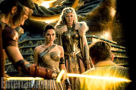 Wonder Woman Still Menalippe Diana Queen Hippolyta And Steve Wonder Woman 2017 Photo