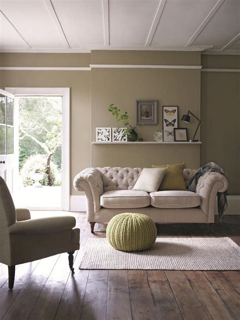 Decorate Your Living Room With Neutral Sofas And Inject Green Into The