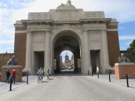 The Menin Gate Ypres The Menin Gate Is A War Memorial To Flickr