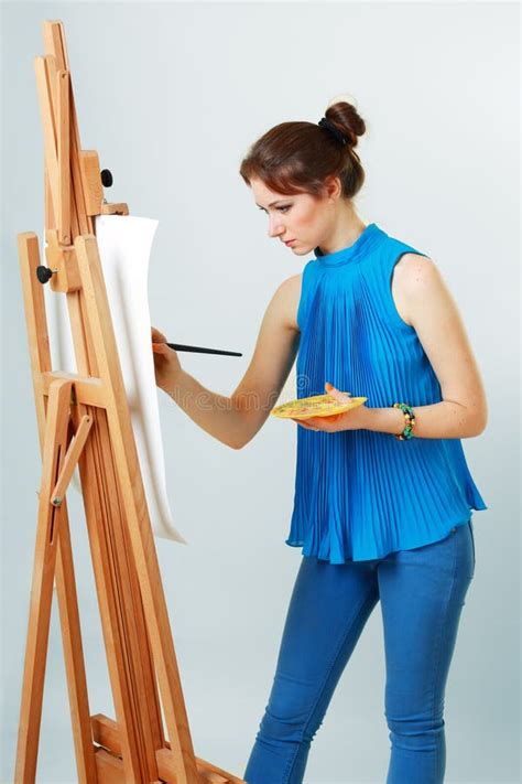 Women Painter With Easel Stock Image Image Of Attractive 28076145