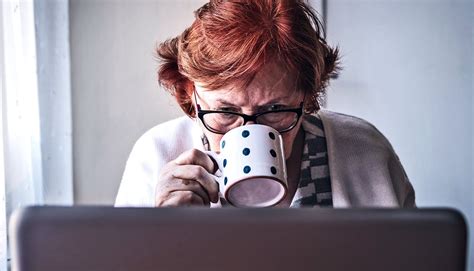 Older adults aren't more likely to fall for fake news - Ethical Today