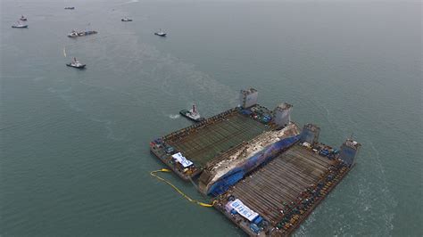 Seoul Catastrophe 2017 Ferry Raised From Watery Grave Nearly 3 Years After Disaster Latin