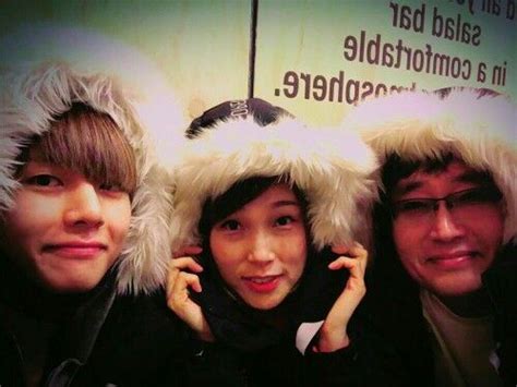 V ( Taehyung ) & his family | Random K-Idols - V/Taehyung (BTS ...