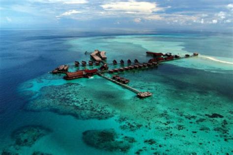 I usually use this website to book in advance my hotels in mabul island as please consider sharing your experience by leaving a comment below! Mabul Island Honeymoon Package 3 Days 2 Nights - Sabah,D ...