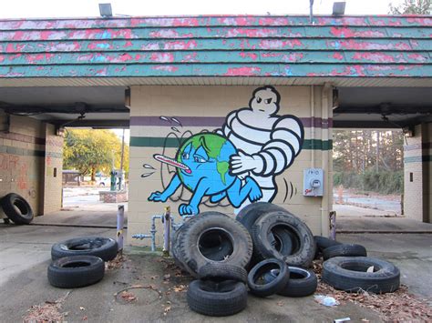 64 Powerful Street Art Pieces That Tell The Uncomfortable Truth Bored
