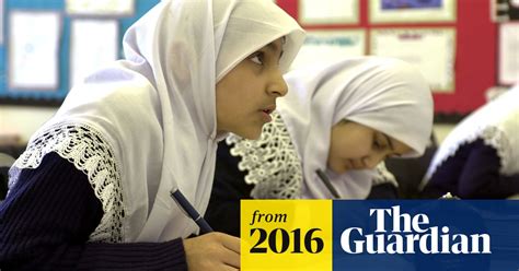 British Asians Struggle For Top Jobs Despite Better School Results