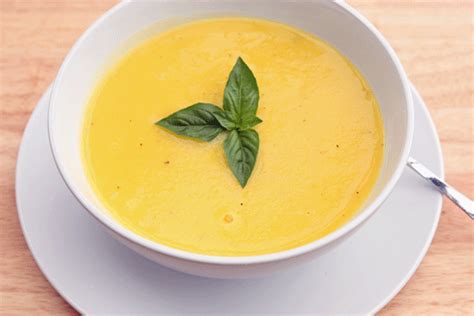It has added red pepper and ginger, and is deliciously smooth. Creamy Yellow Squash Soup Recipe | Healthy Ideas for Kids