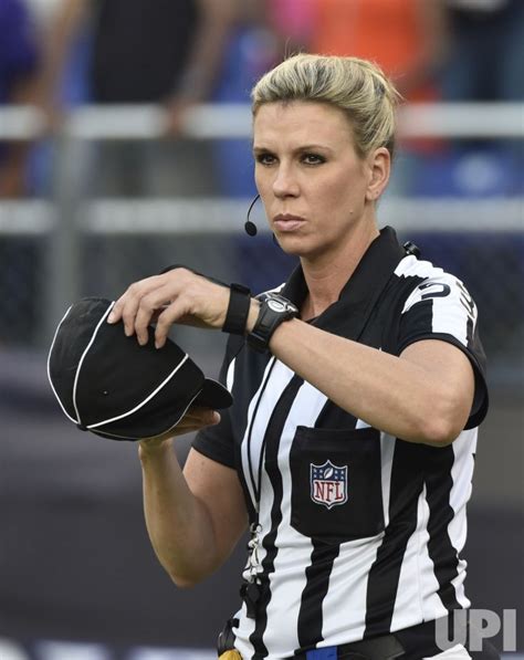 Female Nfl Referee Sarah Thomas Prepares To Officiate The Baltimore