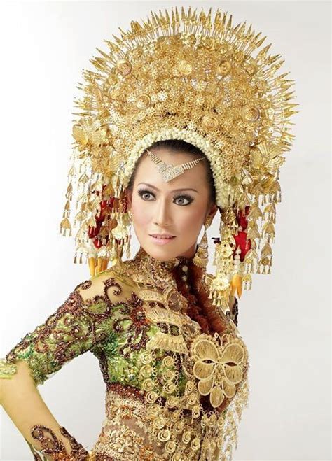 Vintage Tiara Sumatra Indonesia Wedding By Elrondsemporium On Etsy Traditional Fashion
