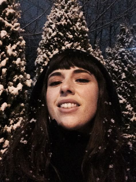 Tw Pornstars Simone Delilah Twitter Happy Winter Holidays Love Simone ️💘 ️ 947 Am 26