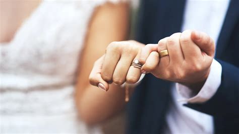 Why People Are Tying Themselves In Knots Over Tying The Knot Blaze Media