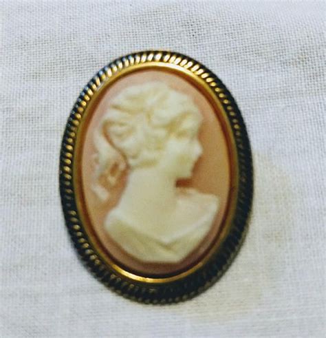 Vintage Faux Pink And White Gold Tone Cameo Brooch Etsy Cameo