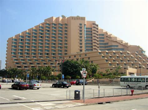 This klang hotel is conveniently located at the township of bandar bukit tinggi. Файл:Hong Kong Gold Coast Hotel 2006.jpg — Википедия