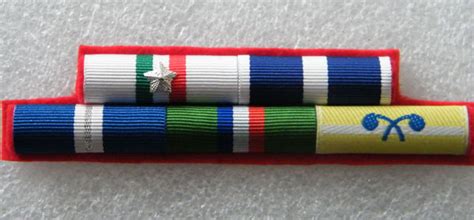 > 4 medaglie d'oro al merito civile. Decorazioni e Medaglie