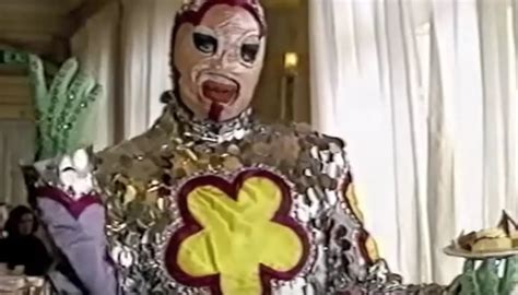 OMG Throwback The Fashion Of Leigh Bowery OMG BLOG