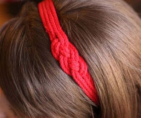 Your image isn't ready without a cool hair style, and some hairstyles require a cool accessory. Amazing DIY Hair Accessories - DIYCraftsGuru