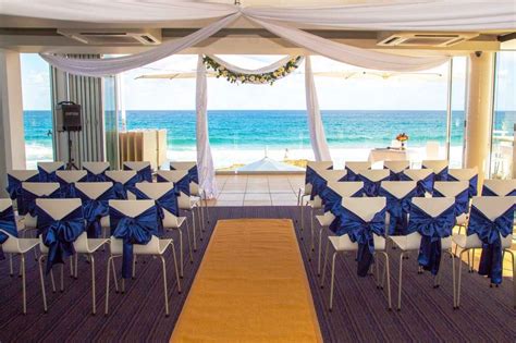Some people definitely prefer outside wedding because of fresh air. Tips for Having a Beach Wedding in 2017 : Best Indoor ...