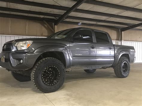 Toyota Tacoma Lift Kit 2 Inch