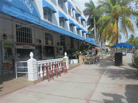 View Of The Front Of The Hotel Picture Of Beach Park Hotel Miami