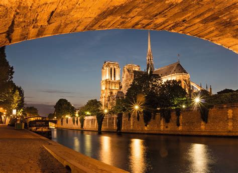 15 Of The Most Romantic Things To Do In Paris Jetsetter Romantic