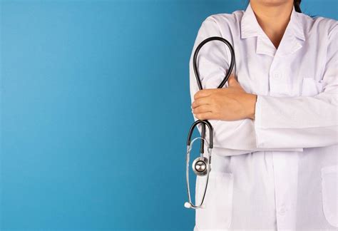 Doctor With Stethoscope Showing Stop Gesture Creative Commons Bilder
