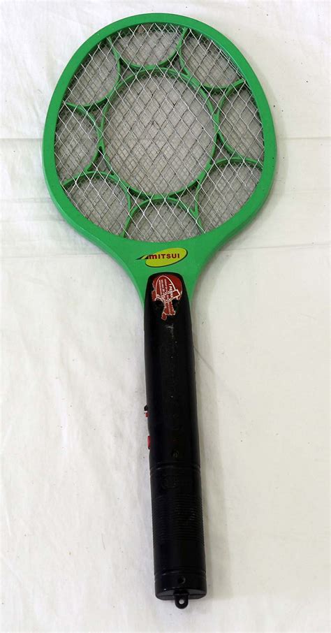 Raket nyamuk saya rusak jadi saya membukanya dan memperbaikinya. Membongkar Raket Nyamuk | Elektrologi