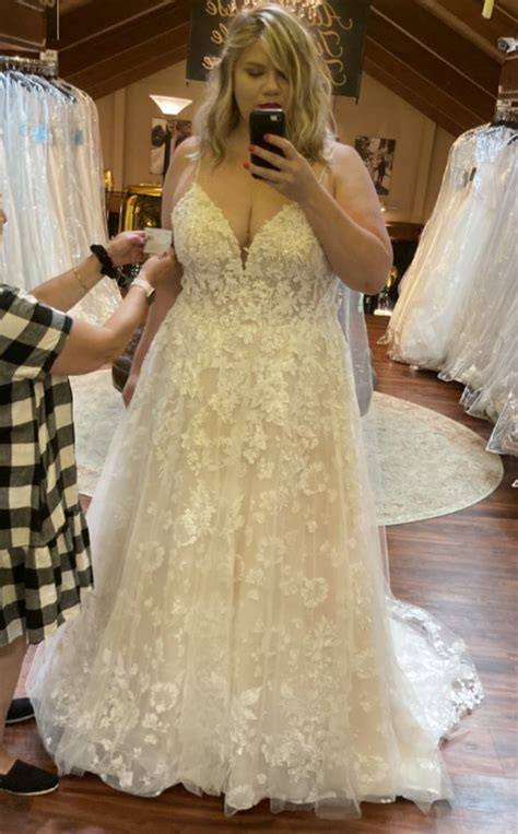 Essense Of Australia D New Wedding Dress Save Stillwhite