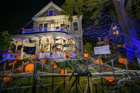 Pics Check Out These Deathly Decorated Nola Halloween Houses