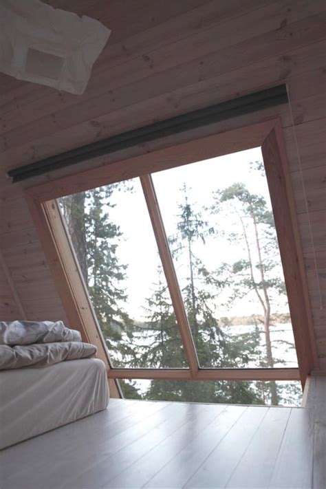 This project called 'micro cluster cabins' is designed by reiulf ramstad architects for a norwegian family who wanted all members of the household to share a cabin, but also to be able to have privacy. Nido: 96 Sq.Foot Micro-Cabin Robin Falck | Design Swan