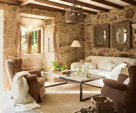 Sobre todo cuando se vive en la actualidad de un modo tan agitado un jardín rustico puede convertirse en un bello refugio. Estilo Rústico Chic, entre la rusticidad y la elegancia - Casa y Color | Sala de estar rústica ...