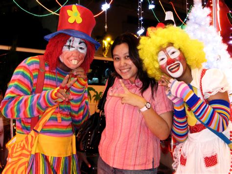 Pos malaysia sungai wang plaza, courier service in jalan. The clowns of Sungei Wang Plaza | Jovial clowns posing in ...