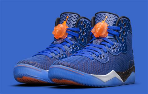 The sole had a cutaway for the nike air pods inside. The Source |The Air Jordan Spike Lee 40 Inspired by an Old ...