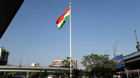 100 Foot Tall National Flag Now Flies High In This Mumbai Suburb