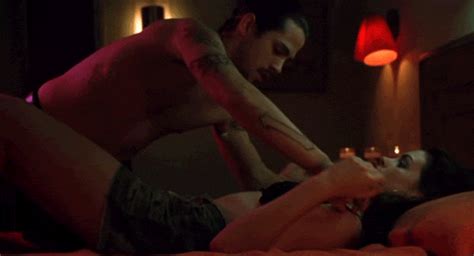 Gif Undressing Erotic Romance Sex Sex Gifs Porno Gifs