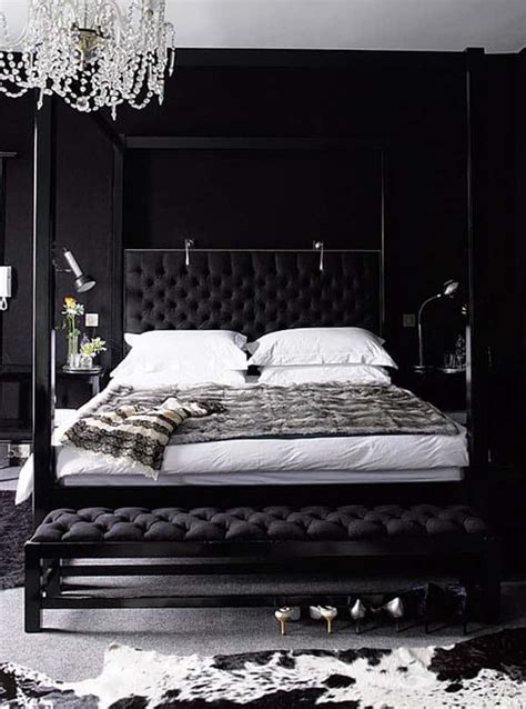 33 Chic And Stylish Bedrooms Dressed In Black And White