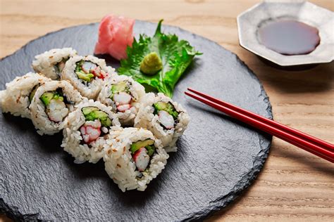How To Make California Rolls Video And Step By Step Photos