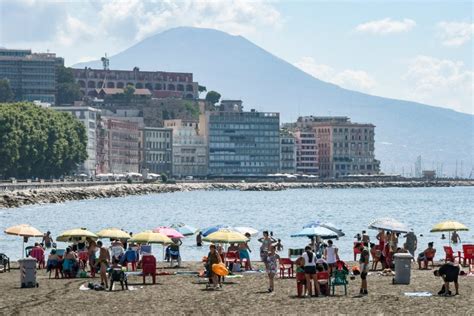 Gravações do novo filme de Sorrentino interditam praias em Nápoles Comunità Italiana