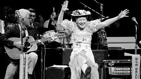 Minnie Pearl Country Music Comedian Who Became An Icon