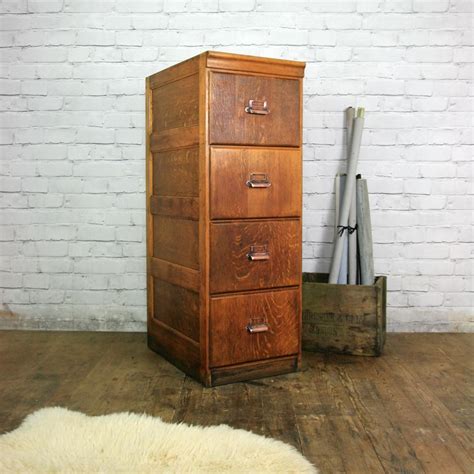 These two drawer and four drawer file cabinets provide plenty of storage for files without sacrificing space in your desk or other office furniture. Edwardian Oak 4 Drawer Filing Cabinet - Mustard Vintage