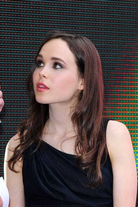 Ellen Page Ellen Page Celebrities Women