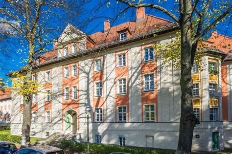 Bei immoscout24 gibt es eine grosse auswahl von wohnungen zu verkaufen. Accentro Eigentumswohnungen im Dahlempalais, Berlin ...