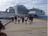 Cruise And Vacation Group Photos