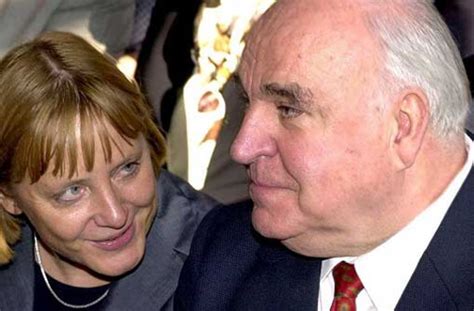 Ende 2002 Nach Der Verlorenen Bundestagswahl Wurde Angela Merkel