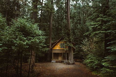 26 Beautifully Isolated Houses Perfect For Escaping From Everything
