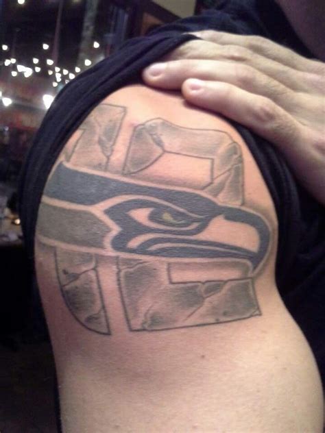 The trend took root around the super bowl, when a seahawks fan with his own xlviii champs. Pin de Mark Schreindl en Tattoos