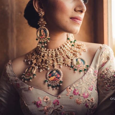 7 Jaw Dropping Designs Of Wedding Gold Jewellery Sets With Price That
