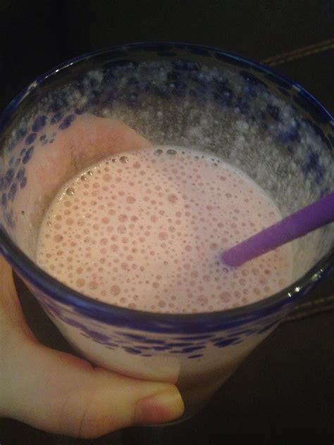 Strawberry Banana Smoothie Directions Calories Nutrition And More Fooducate