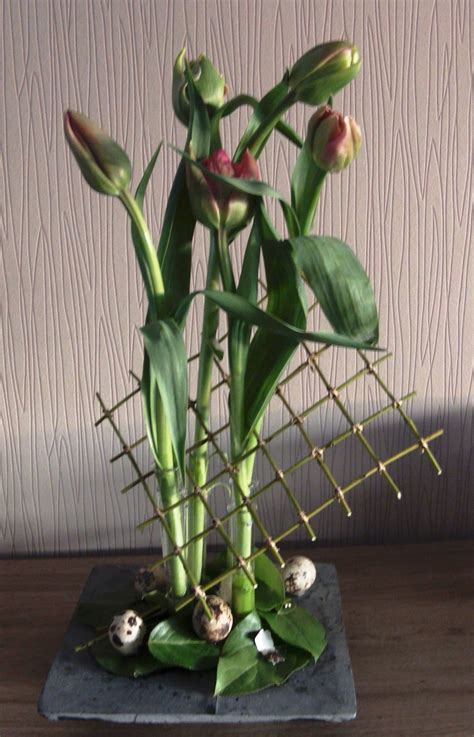 Bloemstuk Met Tulpen Modern Floral Arrangements Easter Flower