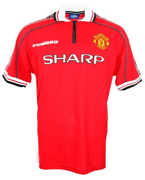 Manchester united have unveiled the new adidas home kit to be worn in the 2020/21 season. Umbro Manchester United Trikot 16 Roy Keane 1998/99 Sharp ...